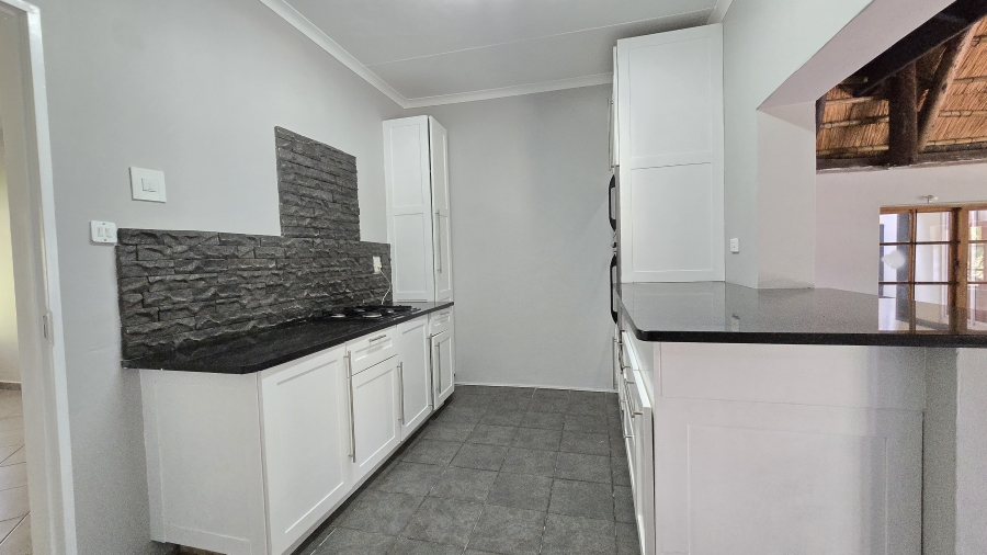 3 Bedroom Property for Sale in Geelhoutpark North West